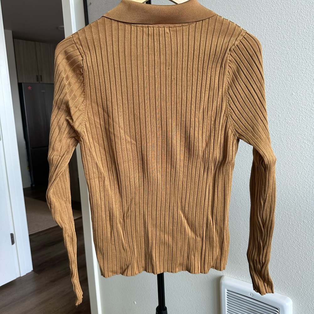 Good American Camel Ribbed Knit Top - Picture 3 of 3